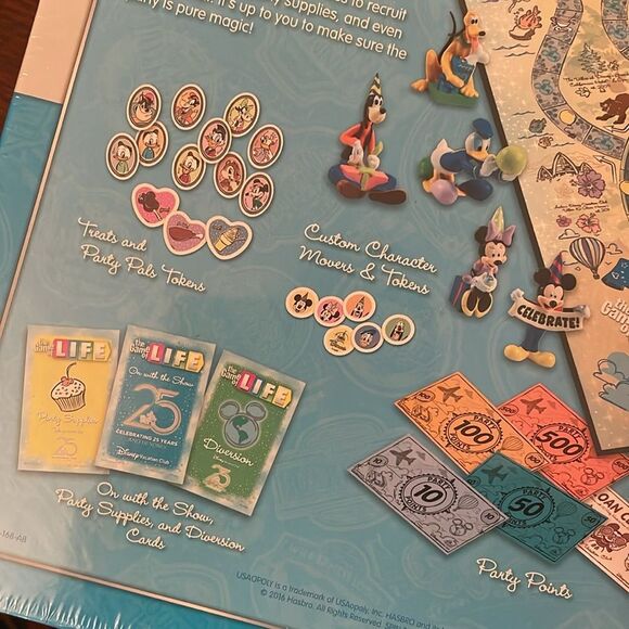 Disney Vacation Club The Game of Life created 4 DVC members 25 year anniversary - Picture 7 of 10